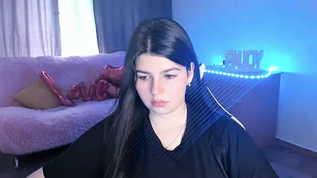 KisaModel online show from 9, 6, 2026