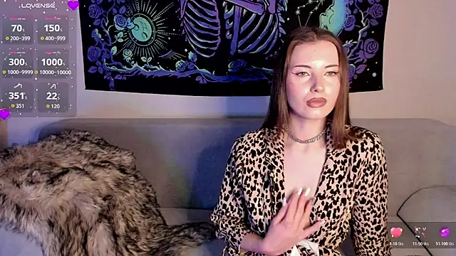 Snapshot of XxxCosmicBitch chatting on 17, 12, 2025 XxxCosmicBitch online show from 17, 12, 2025