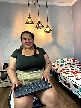 Snapshot of SayMarLuna chatting on 8, 1, 2026 SayMarLuna online show from 8, 1, 2026