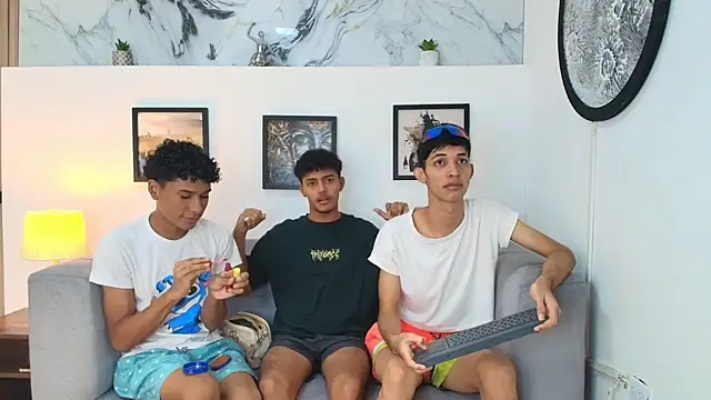 SWEET RABBIT1 online show from 14, 12, 2025