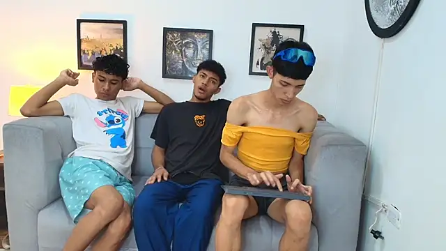 SWEET RABBIT1 online show from 15, 12, 2025