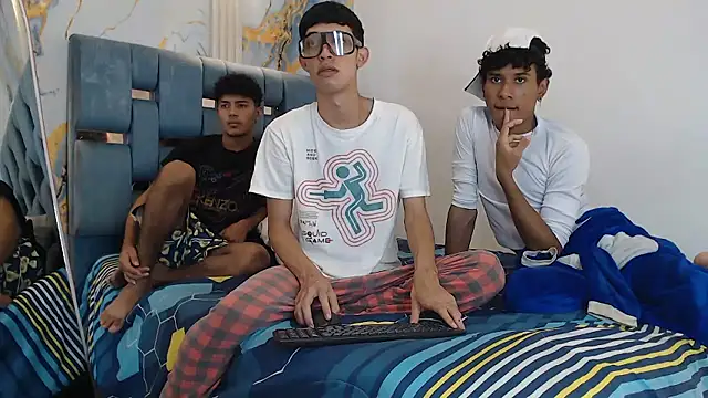 SWEET RABBIT1 online show from 11, 1, 2026