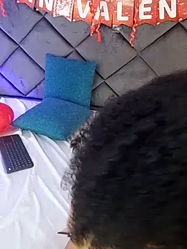 LunaaCurly online show from 16, 2, 2026