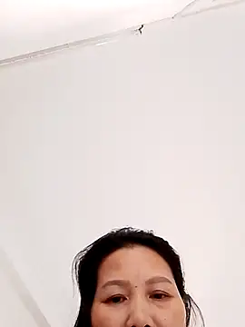 Snapshot of Cako-naka chatting on 23, 12, 2025 Cako-naka online show from 23, 12, 2025