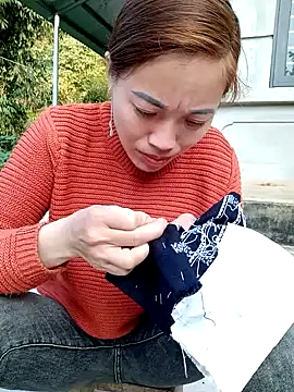 little-effy online show from 19, 12, 2025