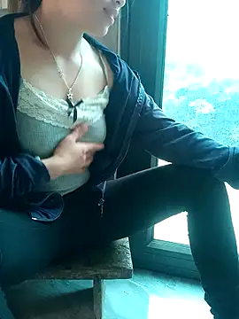 Snapshot of little-effy chatting on 21, 6, 2026 little-effy online show from 21, 6, 2026