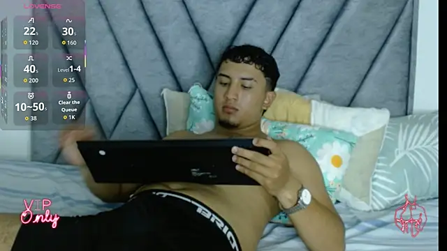 kyro estrada online show from 26, 2, 2026