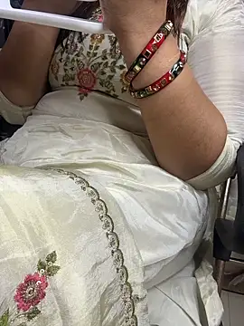 butterflyslay online show from 13, 2, 2026