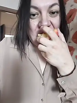 LimonLoveqw online show from 9, 4, 2026