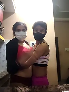 Snapshot of jaanvi-Rani chatting on 6, 2, 2026 jaanvi-Rani online show from 6, 2, 2026