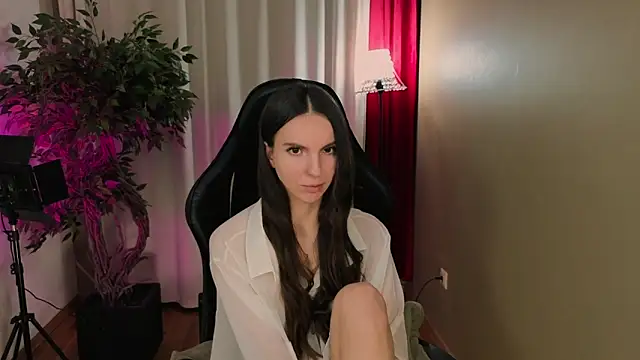 AliceLidell online show from 8, 2, 2026