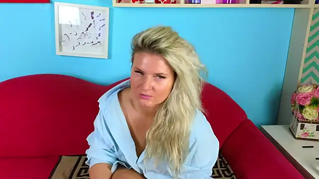 Annie Joya online show from 16, 12, 2025