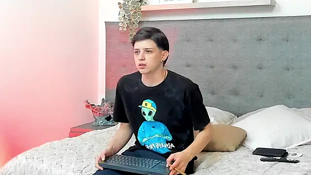 sebastamayo  online show from 25, 2, 2026