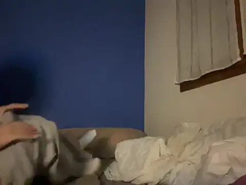 Snapshot of CoquineCharmeuse chatting on 16, 12, 2025 CoquineCharmeuse online show from 16, 12, 2025