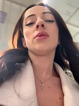 YeaLina online show from 21, 12, 2025