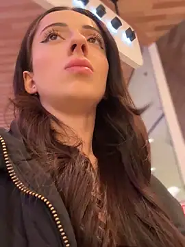 YeaLina online show from 23, 12, 2025