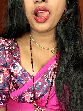 Snapshot of Rachu_love chatting on 13, 6, 2026 Rachu love online show from 13, 6, 2026