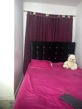 Snapshot of Sophia_Moons_ chatting on 2, 2, 2026 Sophia Moons online show from 2, 2, 2026