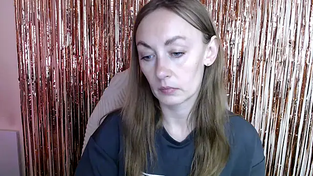 LiaSeass  online show from 13, 7, 2026