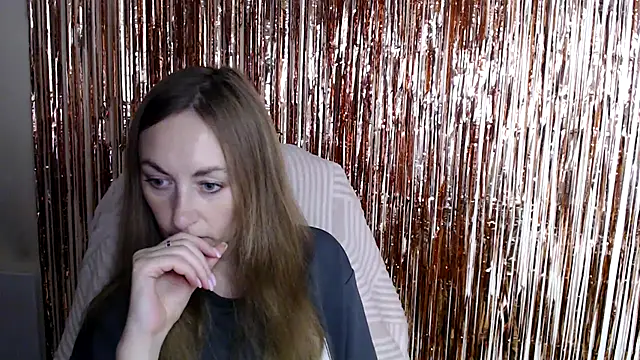 LiaSeass  online show from 14, 7, 2026
