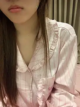 Snapshot of -Bibi-18 chatting on 27, 6, 2026 -Bibi-18 online show from 27, 6, 2026