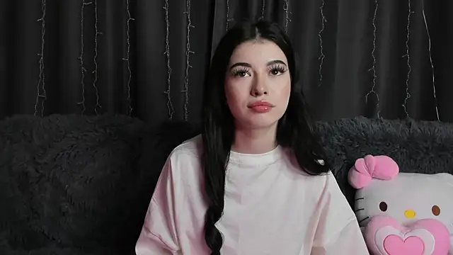 LisaColee online show from 23, 6, 2026