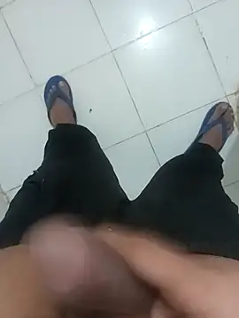 Snapshot of bigg_dickkk69 chatting on 6, 1, 2026 bigg dickkk69 online show from 6, 1, 2026