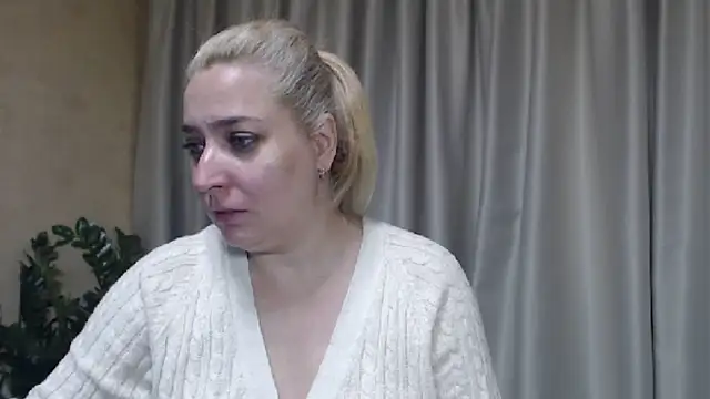 sweetpussy13 online show from 28, 9, 2025