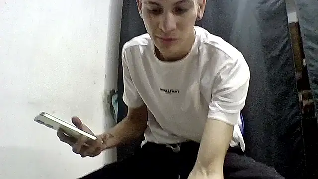 Snapshot of sam_hotttt_ chatting on 9, 1, 2026 sam hotttt online show from 9, 1, 2026