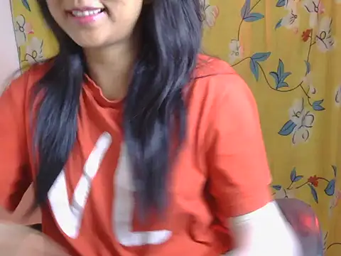 Cristina love69 online show from 4, 4, 2026