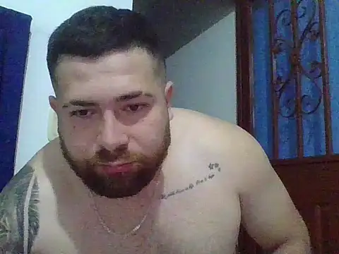 Snapshot of hammerwhite01 chatting on 15, 12, 2025 hammerwhite01 online show from 15, 12, 2025