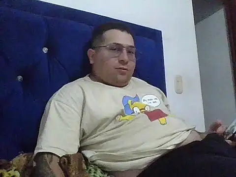 Snapshot of hammerwhite01 chatting on 3, 3, 2026 hammerwhite01 online show from 3, 3, 2026