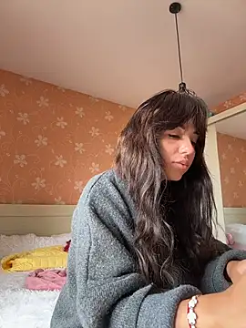 Snapshot of SilkyMira chatting on 19, 5, 2026 SilkyMira online show from 19, 5, 2026