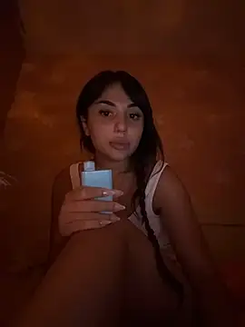 Snapshot of SilkyMira chatting on 28, 7, 2026 SilkyMira online show from 28, 7, 2026