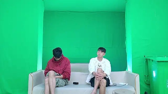 Snapshot of yujiannanpu chatting on 8, 3, 2026 yujiannanpu online show from 8, 3, 2026