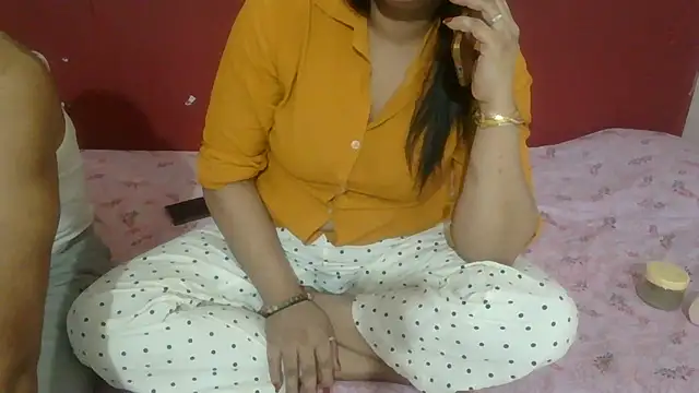 Lovelycouple25 online show from 25, 6, 2026