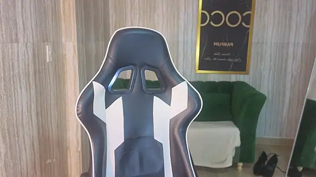 Snapshot of luna_meow_t chatting on 7, 1, 2026 luna meow t online show from 7, 1, 2026