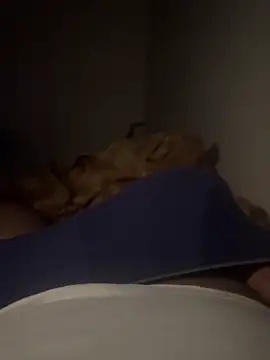 Snapshot of Night_outcam chatting on 21, 12, 2025 Night outcam online show from 21, 12, 2025