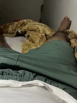 Snapshot of Night_outcam chatting on 5, 1, 2026 Night outcam online show from 5, 1, 2026