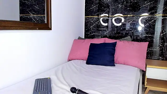 keyla knowles online show from 3, 2, 2026