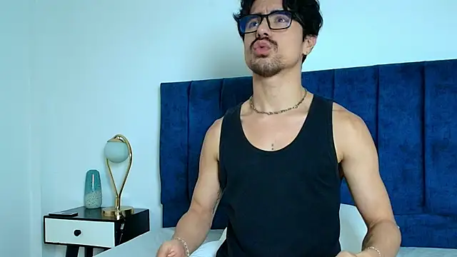 Ethan Briggs online show from 19, 12, 2025