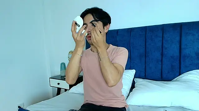 Ethan Briggs online show from 20, 12, 2025