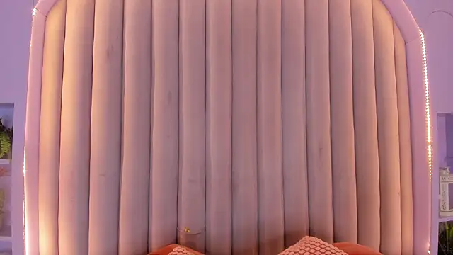 Snapshot of Miia_Anderson chatting on 4, 3, 2026 Miia Anderson online show from 4, 3, 2026