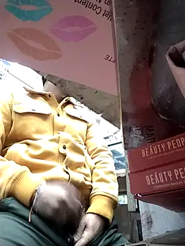 Snapshot of mohit08desi chatting on 22, 12, 2025 mohit08desi online show from 22, 12, 2025