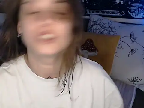 Snapshot of AlienforTwenty chatting on 13, 2, 2026 AlienforTwenty online show from 13, 2, 2026