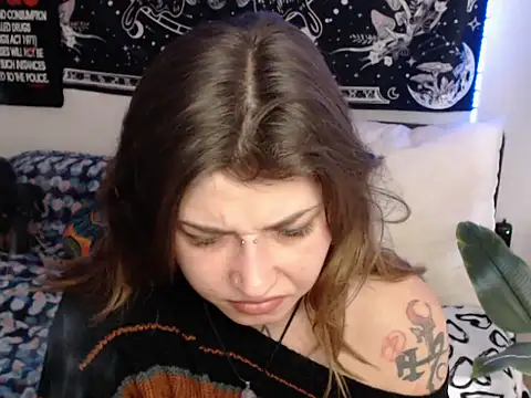 Snapshot of AlienforTwenty chatting on 16, 2, 2026 AlienforTwenty online show from 16, 2, 2026