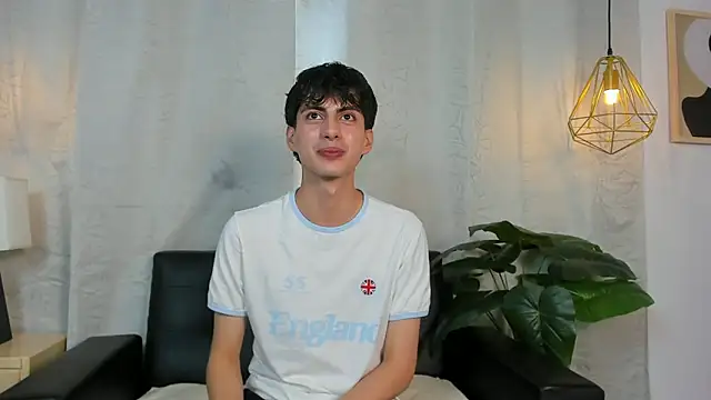 Snapshot of Martin_Williams chatting on 25, 3, 2026 Martin Williams online show from 25, 3, 2026