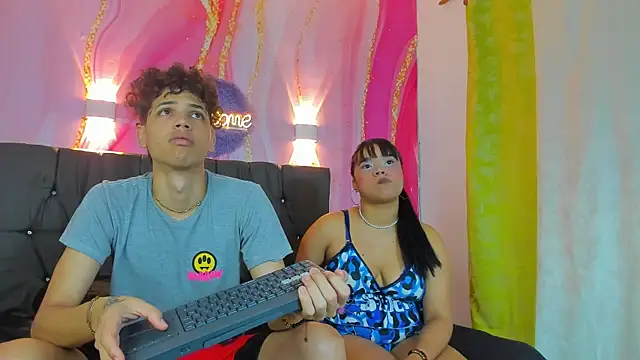 Snapshot of Jessy_and_Joy chatting on 19, 12, 2025 Jessy and Joy online show from 19, 12, 2025