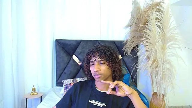 angelll18  online show from 13, 2, 2026