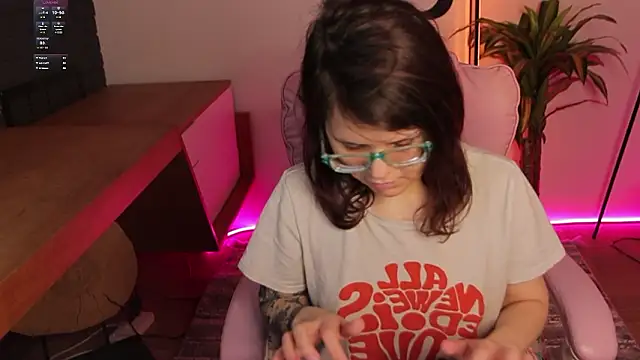 Ariell Mini online show from 18, 3, 2026